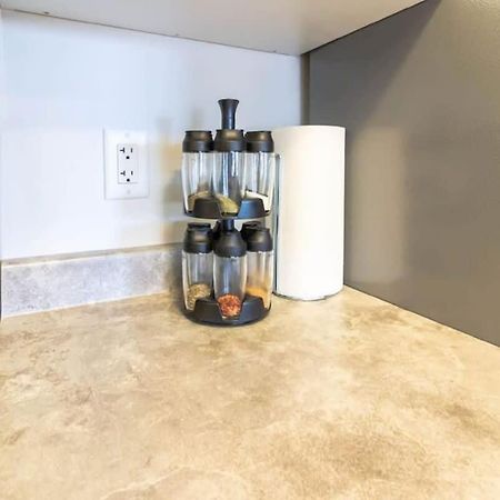 Newly Renovated Modern Condo Near Hospital, Unb Patio & Parking Coffee Saint John Dış mekan fotoğraf