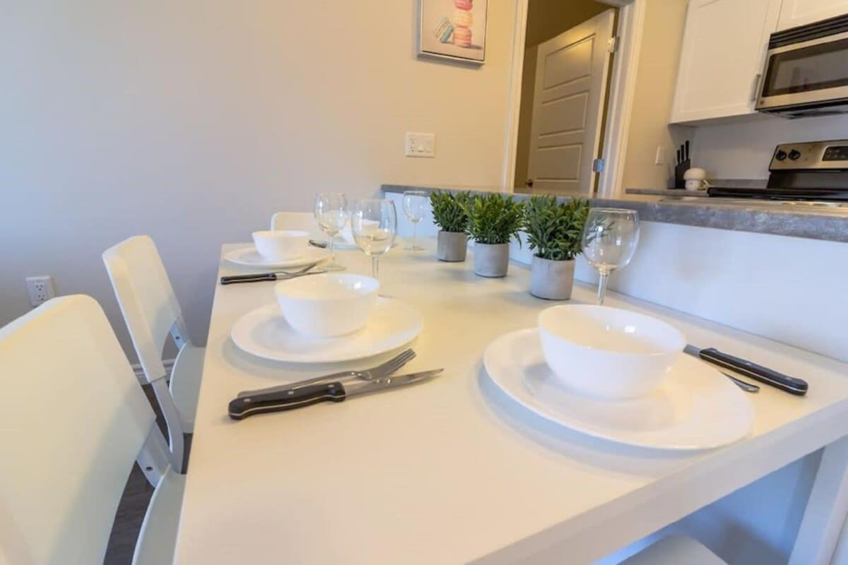 Newly Renovated Modern Condo Near Hospital, Unb Patio & Parking Coffee Saint John Dış mekan fotoğraf