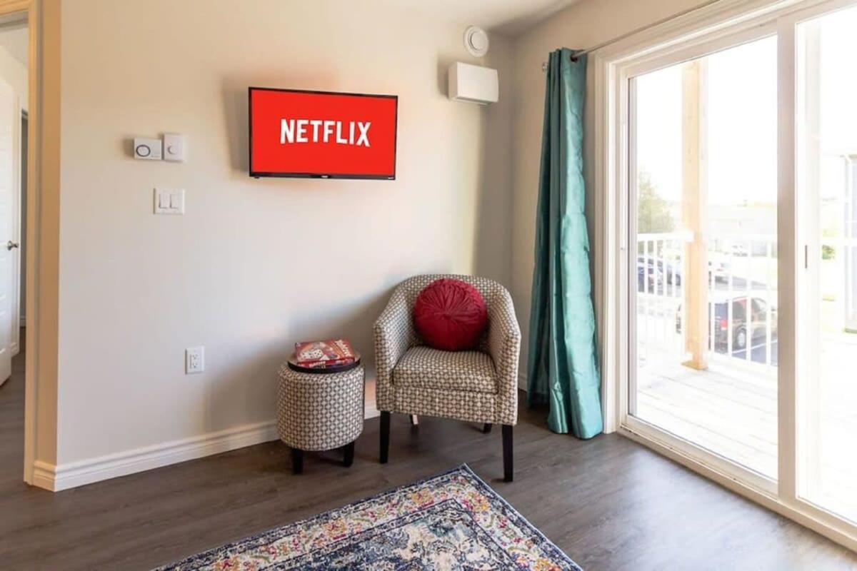 Newly Renovated Modern Condo Near Hospital, Unb Patio & Parking Coffee Saint John Dış mekan fotoğraf